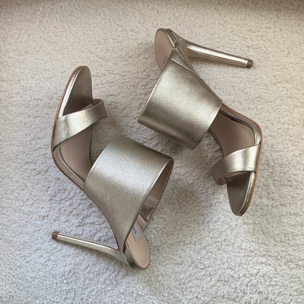 Steve Madden Elegant Gold Stiletto Heels